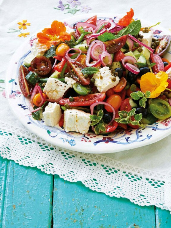 Greek-salad-feat-image