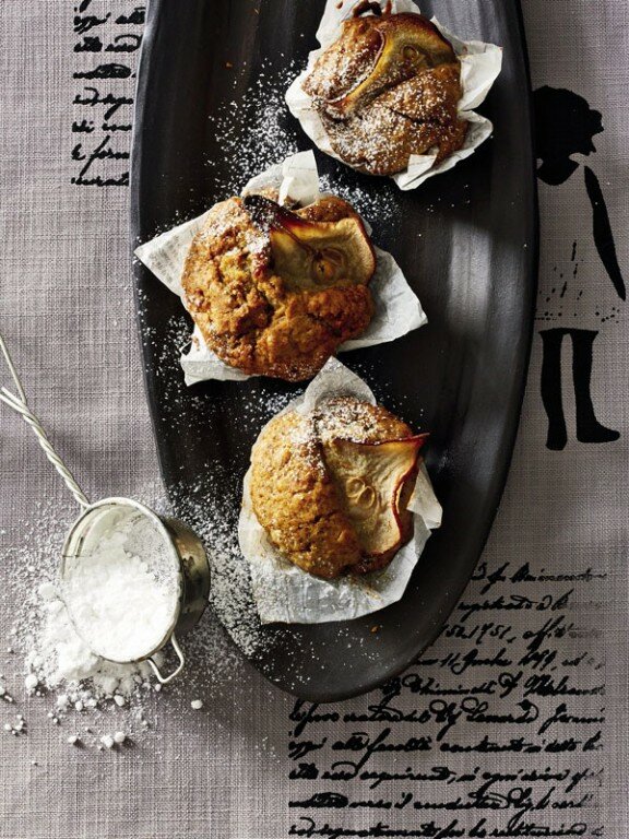 van-and-pear-muffins
