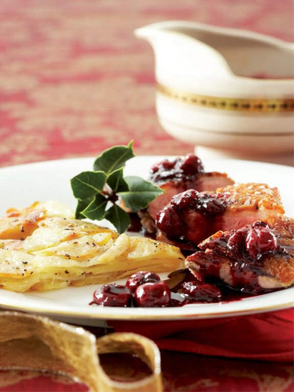 Cripsy-duck-breast-with-cherry-sauce