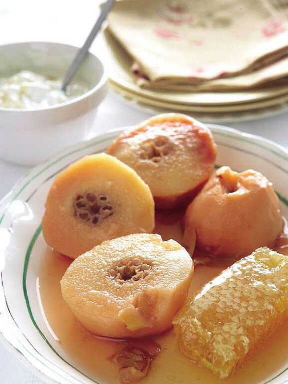 stewed-quinces-